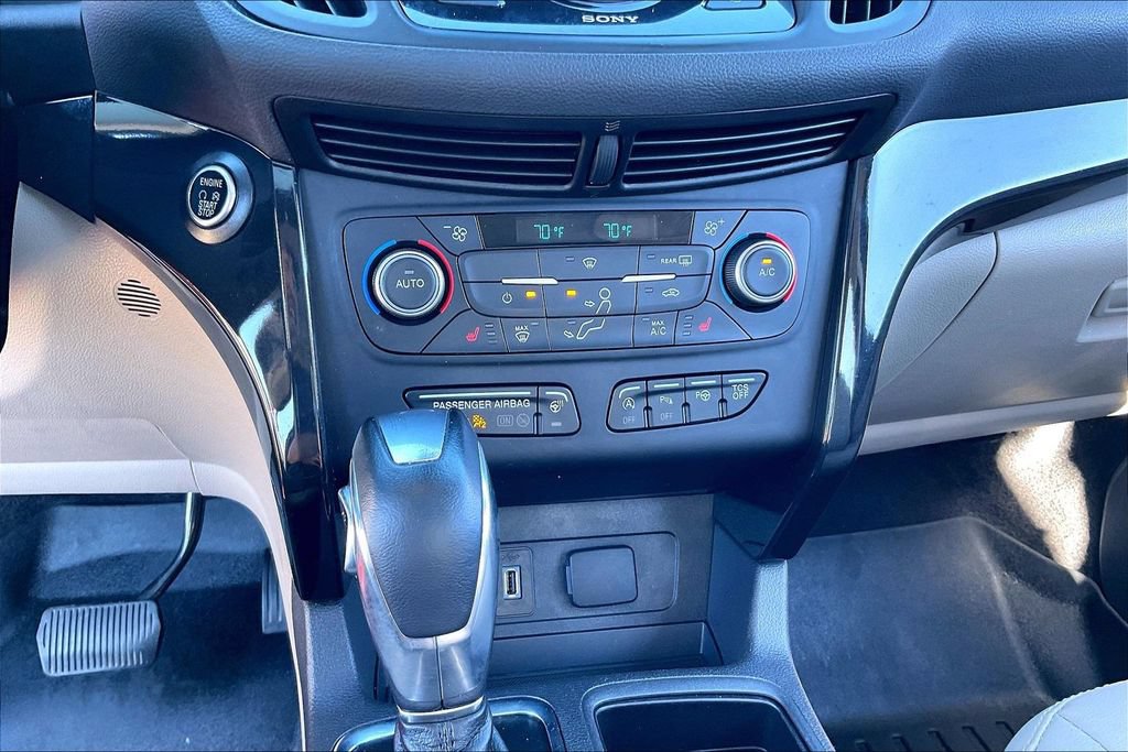 Certified 2019 Ford Escape Titanium AWD/4WD image 36