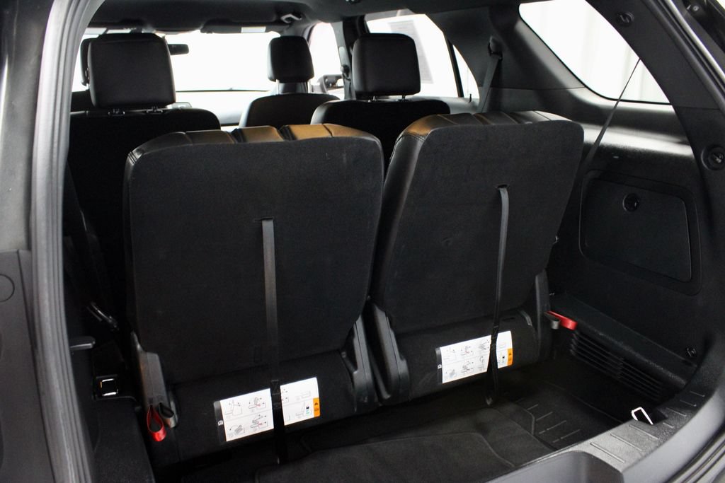 Certified 2018 Ford Explorer XLT w/ Equipment Group 202A AWD/4WD image 15