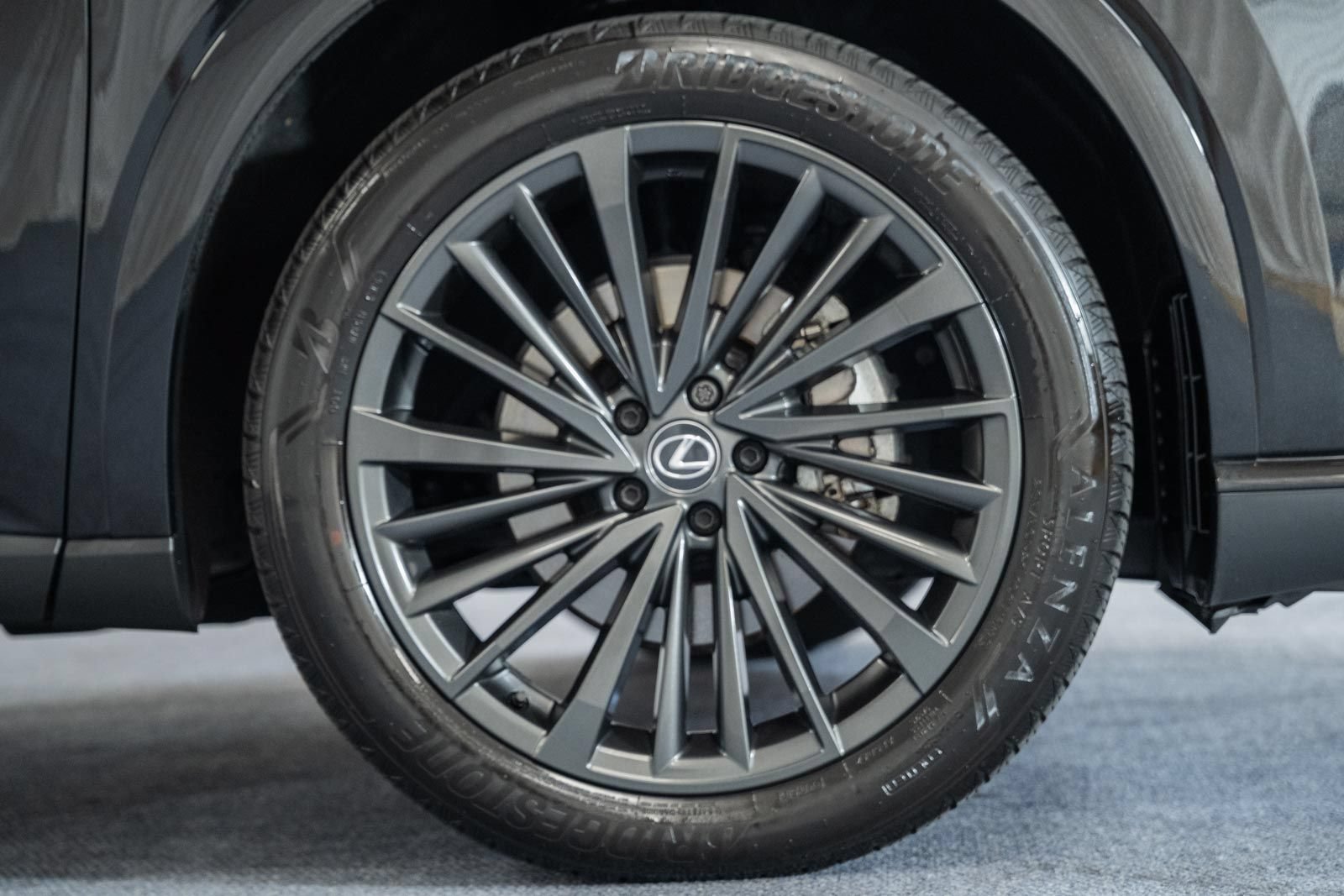 Used 2024 Lexus RX 350 Premium w/ Accessory Package (Z1) AWD/4WD image 22