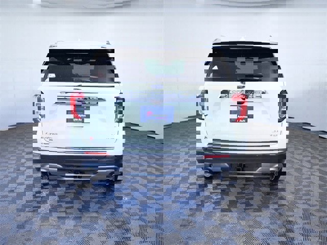 Certified 2022 Ford Explorer Limited w/ Equipment Group 301A image 7