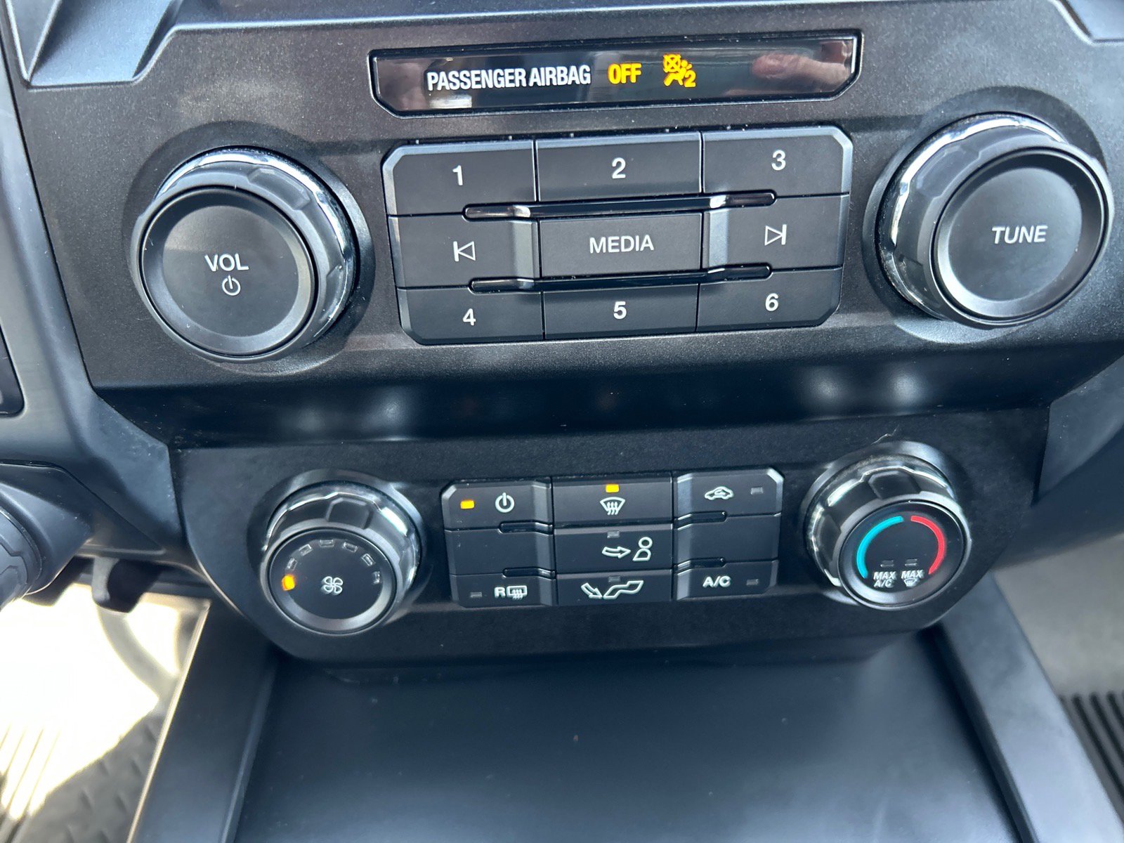 Certified 2019 Ford F150 XL w/ Equipment Group 101A Mid image 28