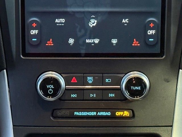 Certified 2024 Ford Edge SEL image 24