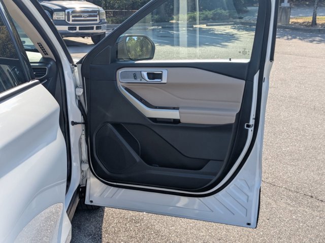 Certified 2023 Ford Explorer XLT w/ Equipment Group 202A image 37
