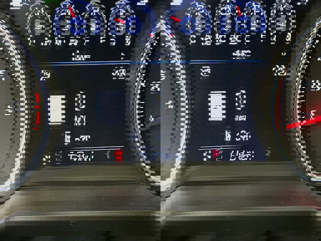 Used 2021 Chevrolet Suburban High Country image 23