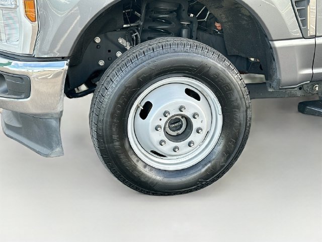 Certified 2025 Ford F350 XLT AWD/4WD image 5
