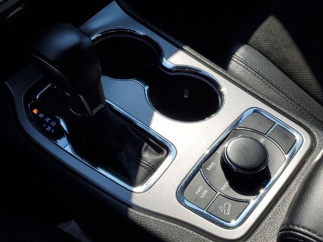 Used 2022 Jeep Grand Cherokee Laredo X AWD/4WD image 18