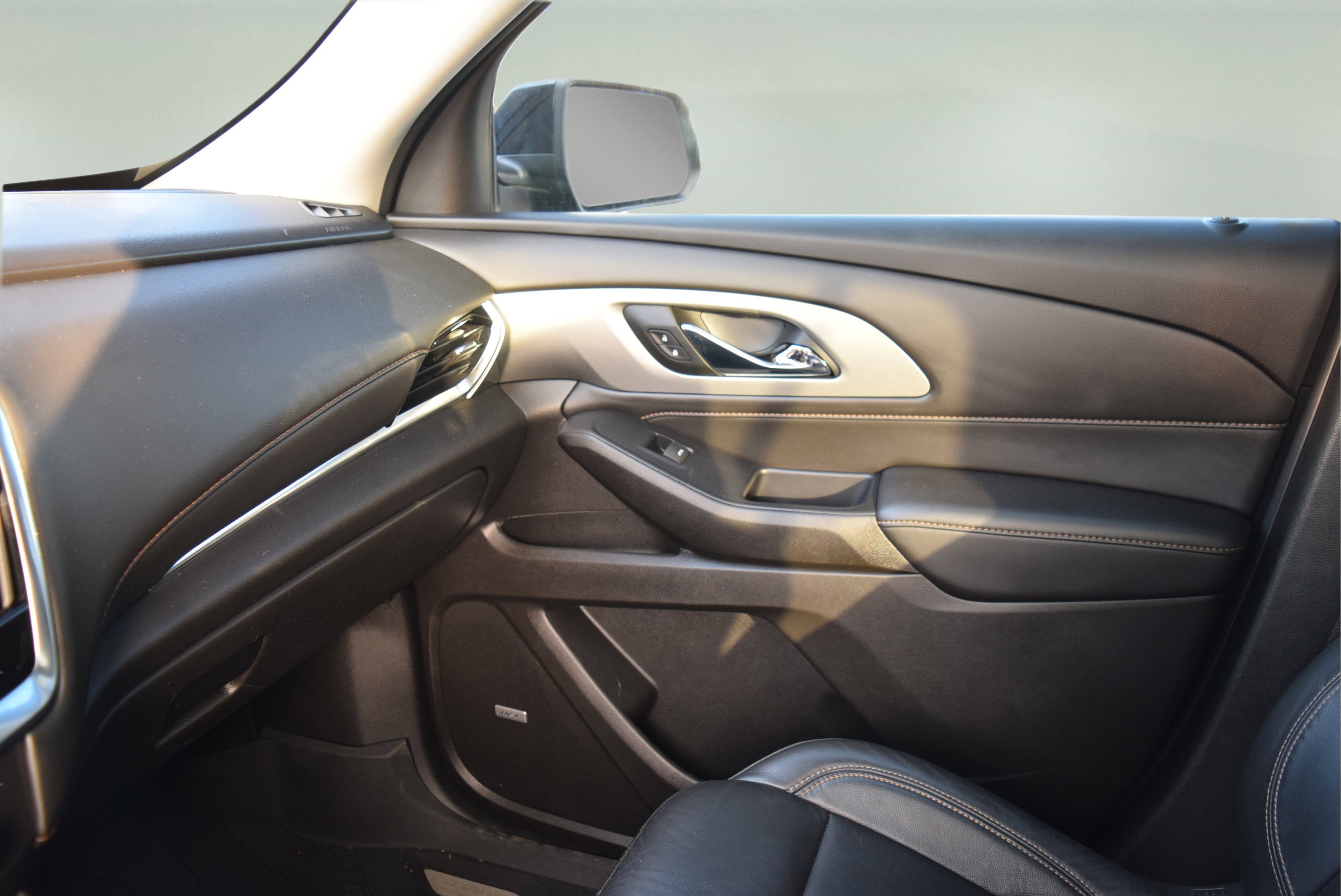 Used 2021 Chevrolet Traverse RS w/ LPO, Floor Liner Package image 18