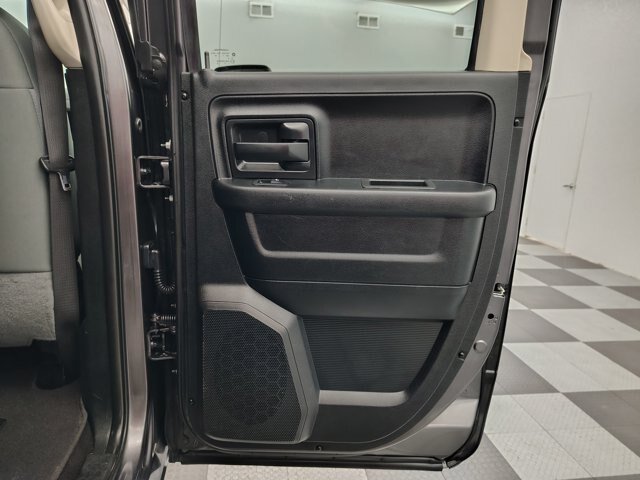 Used 2018 RAM 1500 Express AWD/4WD image 27