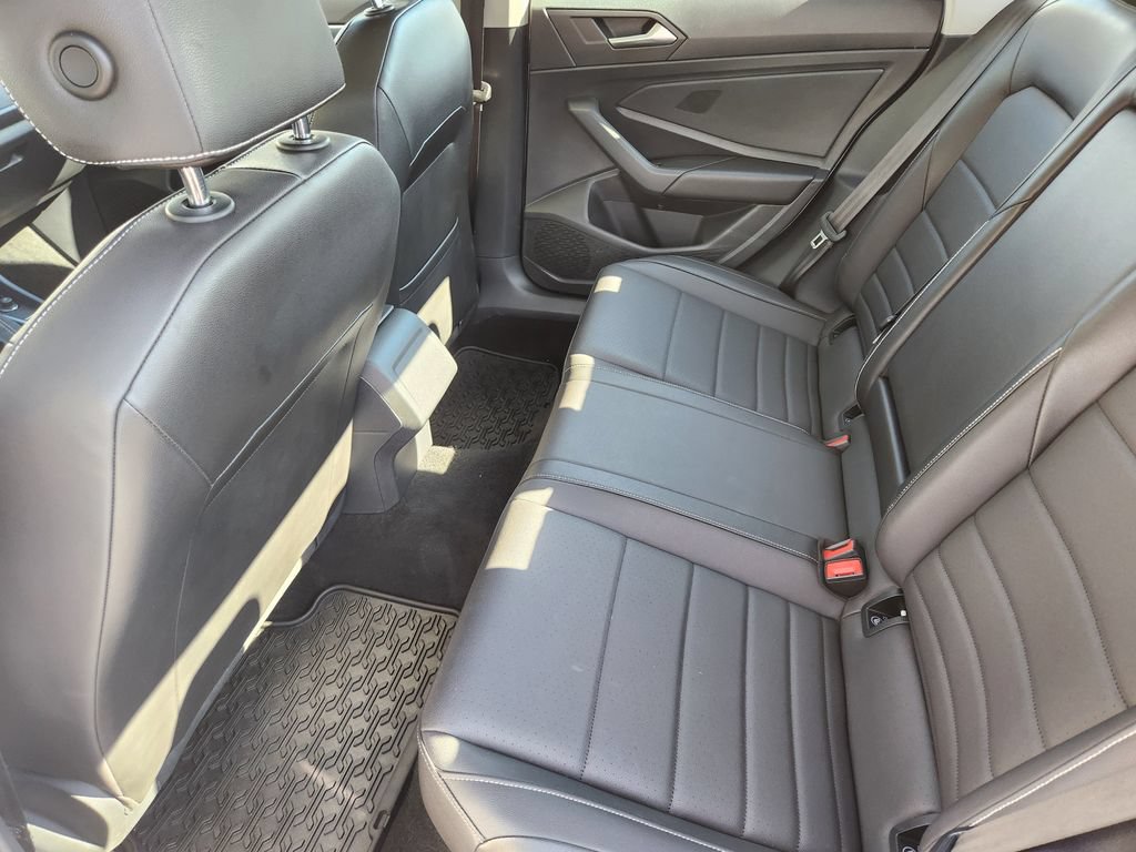 Used 2023 Volkswagen Jetta SE FWD image 14