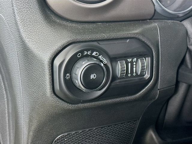 Used 2020 Jeep Wrangler Sport image 12