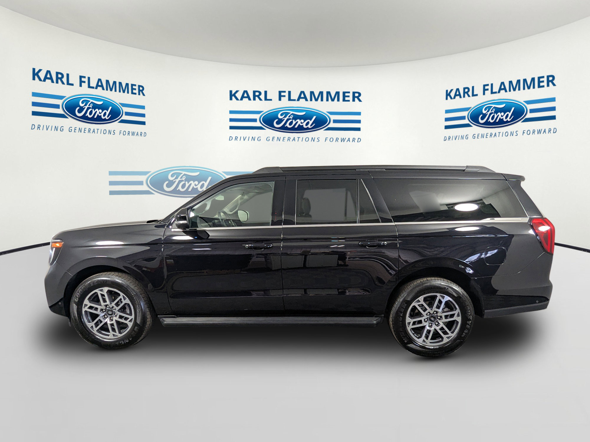 Certified 2025 Ford Expedition Max Active RWD image 6