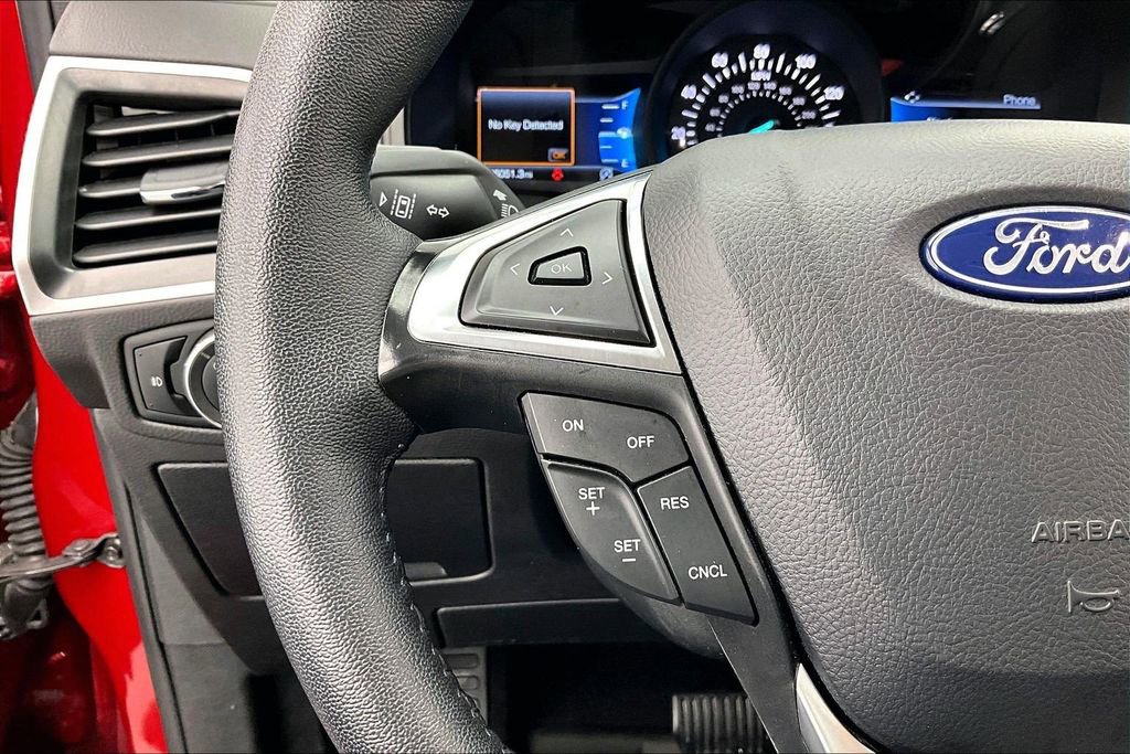 Certified 2024 Ford Edge SEL w/ Convenience Package AWD/4WD image 18