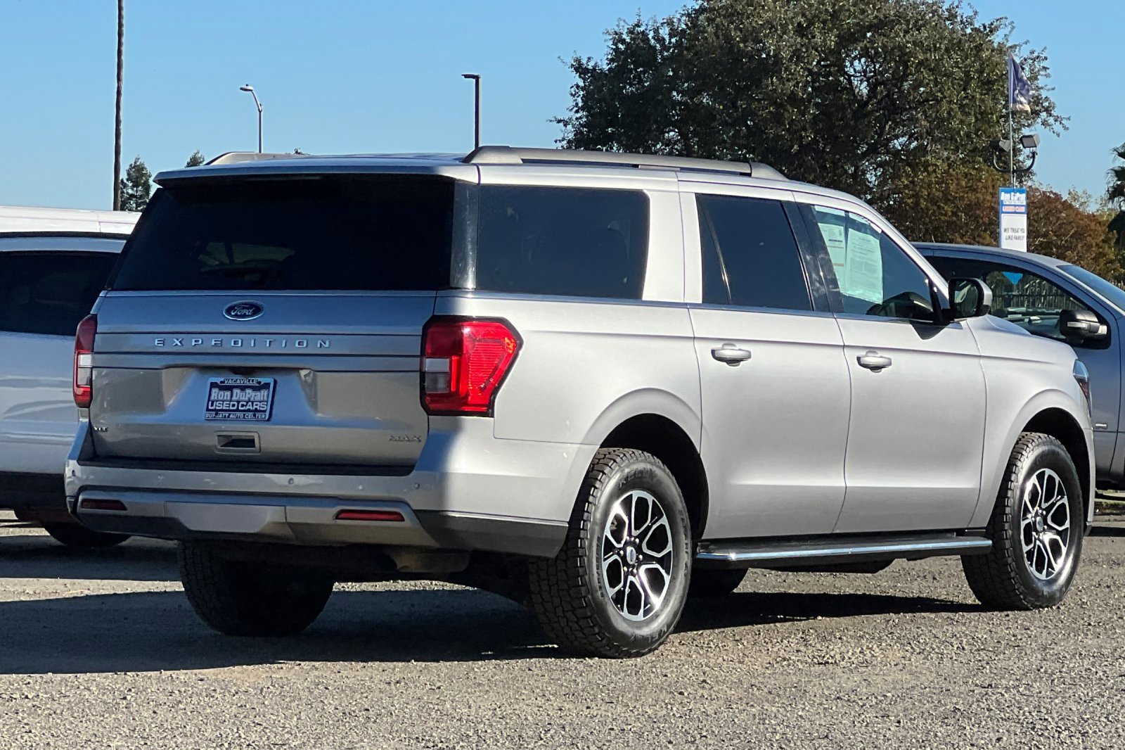 Certified 2022 Ford Expedition Max XLT image 5