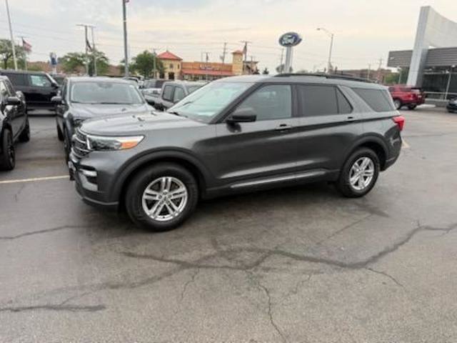 Certified 2020 Ford Explorer XLT w/ Equipment Group 202A AWD/4WD image 8