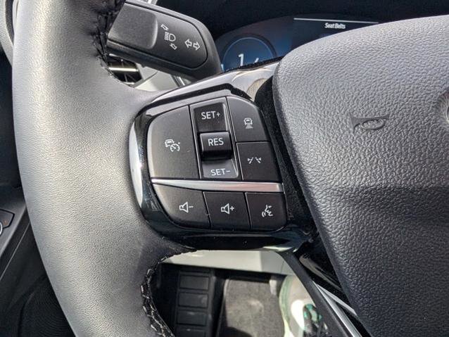 Certified 2023 Ford Escape Platinum w/ Premium Technology Package image 11