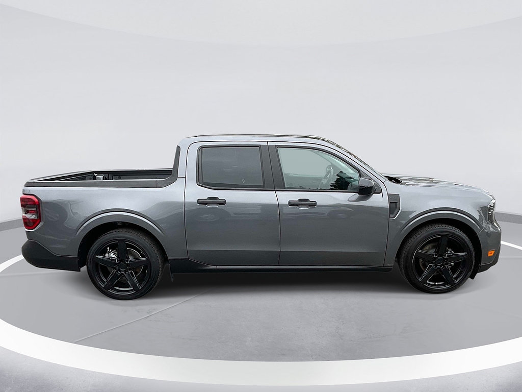 Certified 2025 Ford Maverick XLT w/ Black Appearance Package AWD/4WD image 4