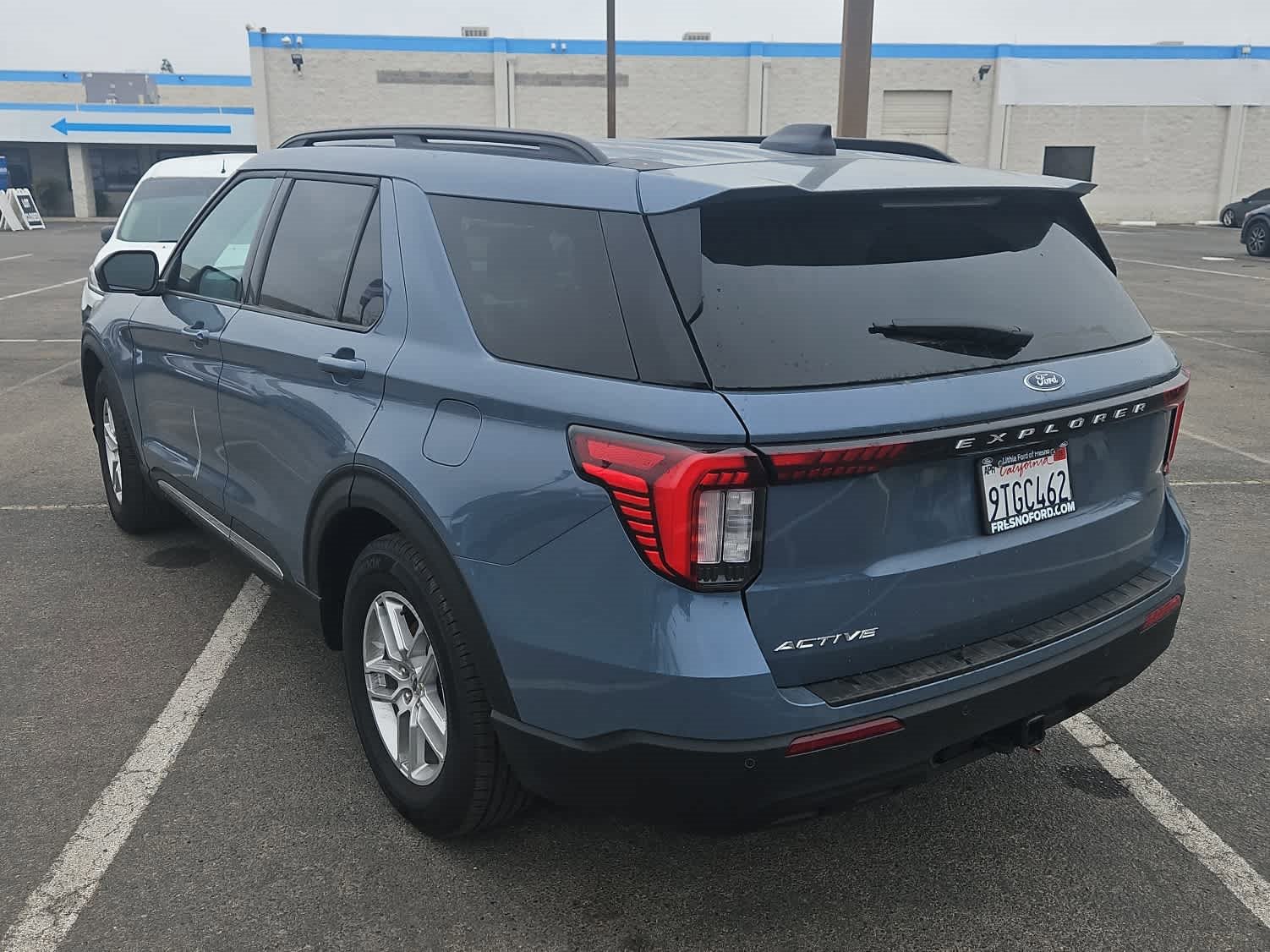 Certified 2025 Ford Explorer Active image 3