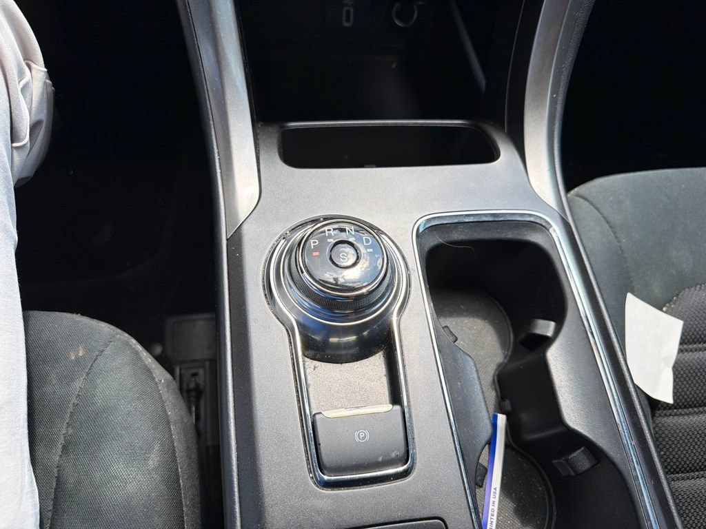 Certified 2018 Ford Fusion SE w/ Fusion SE Technology Package FWD image 20