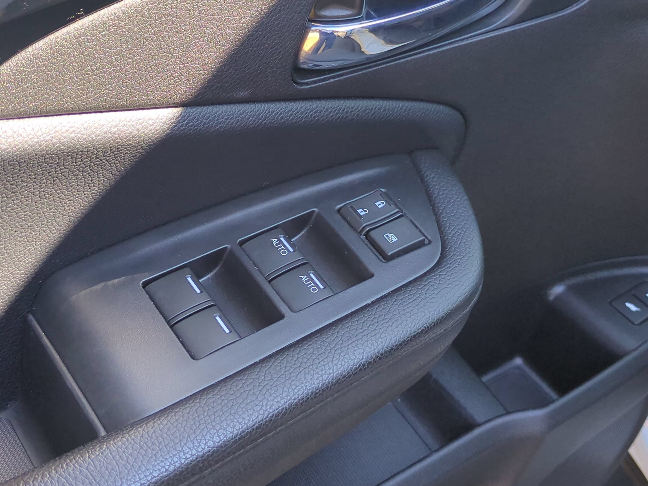Used 2022 Honda Pilot Elite image 12