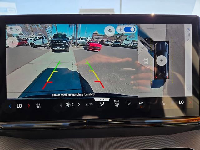 Certified 2025 Ford Expedition Active image 17