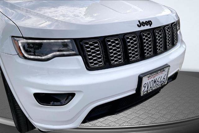 Used 2020 Jeep Grand Cherokee Altitude AWD/4WD image 28
