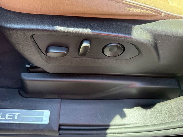 Used 2024 Chevrolet Suburban Premier image 26