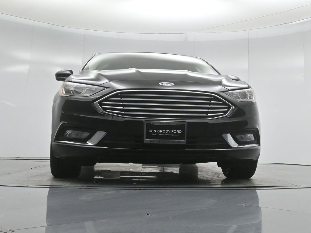 Certified 2017 Ford Fusion SE w/ Equipment Group 201A FWD image 43