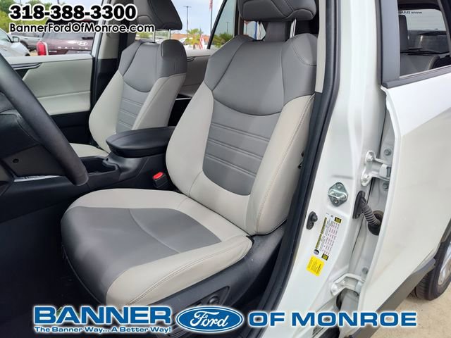 Used 2023 Toyota RAV4 XLE Premium FWD image 18