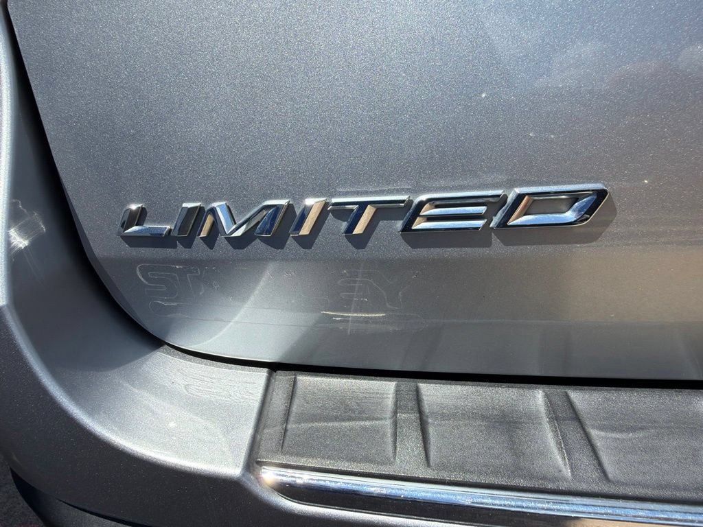 Certified 2022 Ford Explorer Limited w/ Limited Technology Package RWD image 15