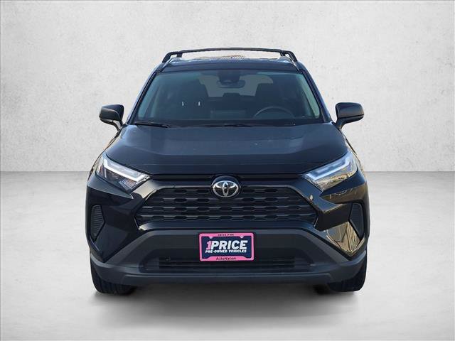 Used 2025 Toyota RAV4 LE AWD/4WD image 2