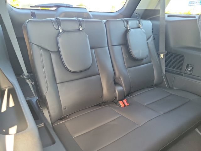 Certified 2022 Ford Explorer XLT w/ Equipment Group 202A RWD image 19