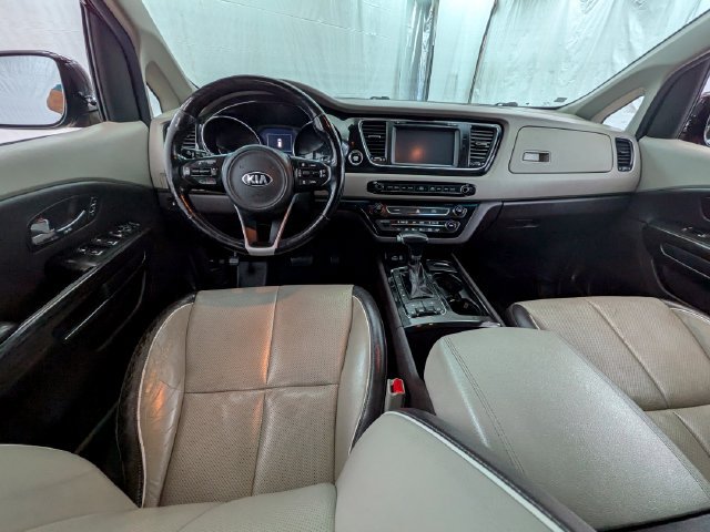 Used 2018 Kia Sedona SX Limited FWD image 9