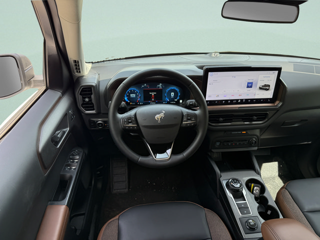 Certified 2025 Ford Bronco Sport Outer Banks w/ Outer Banks Tech Package+ AWD/4WD image 7
