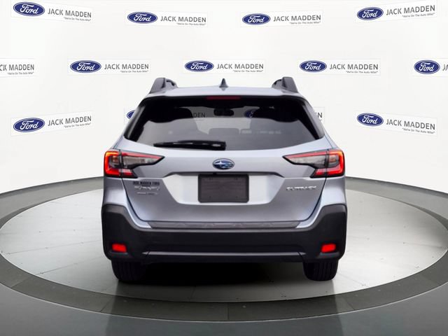Used 2024 Subaru Outback Premium AWD/4WD image 4