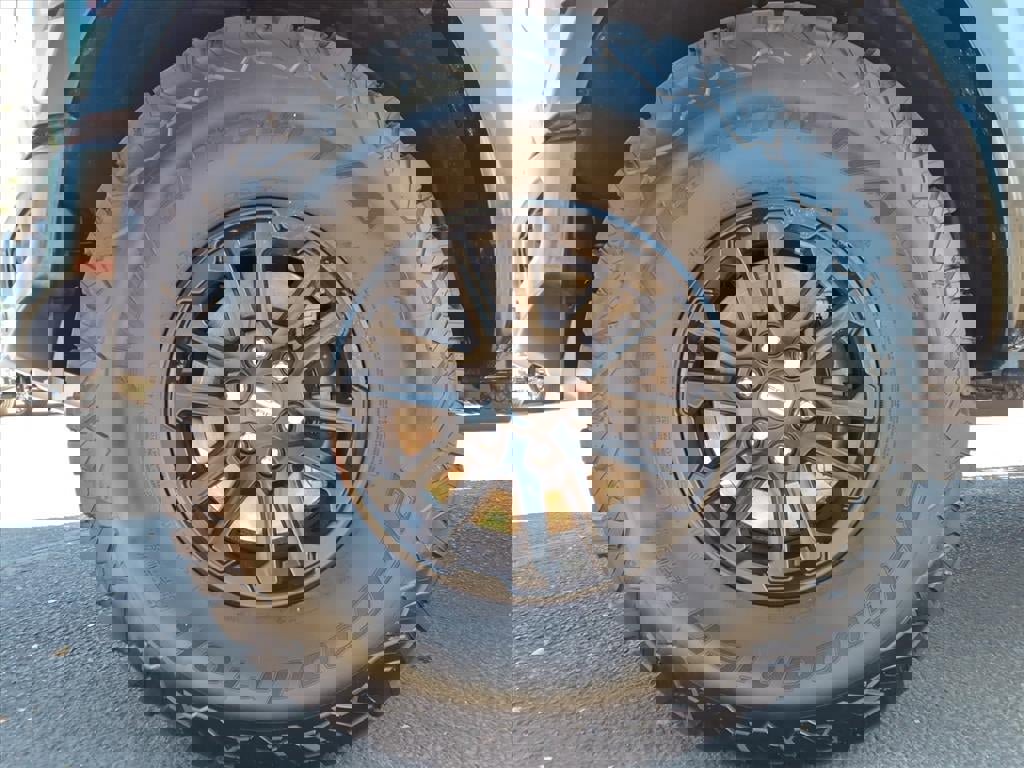 Certified 2025 Ford F150 Raptor image 9