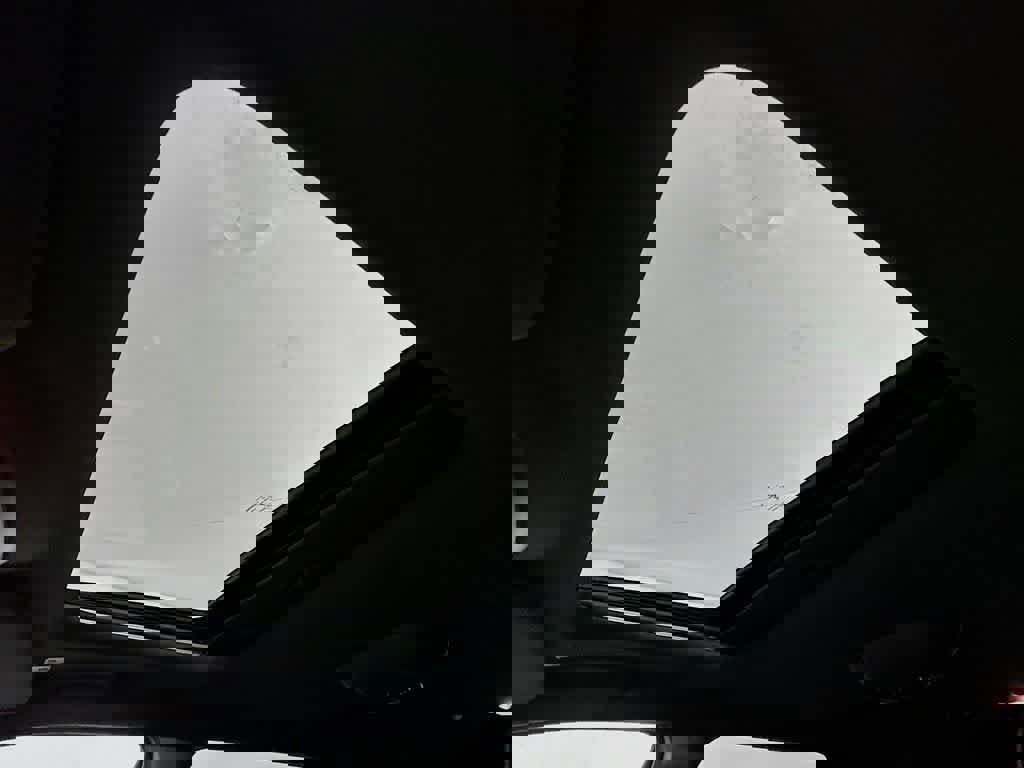 Used 2025 Dodge Durango R/T image 32