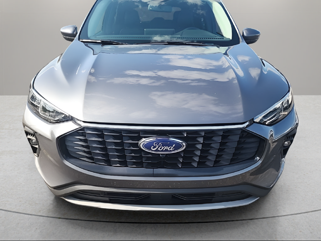 Certified 2024 Ford Escape Platinum AWD/4WD image 2