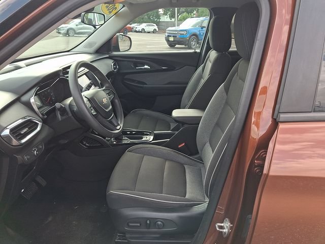 Used 2021 Chevrolet TrailBlazer LT w/ Driver Confidence Package FWD image 13