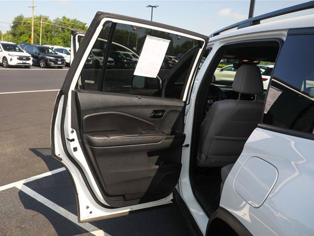 Used 2023 Honda Passport Elite image 23