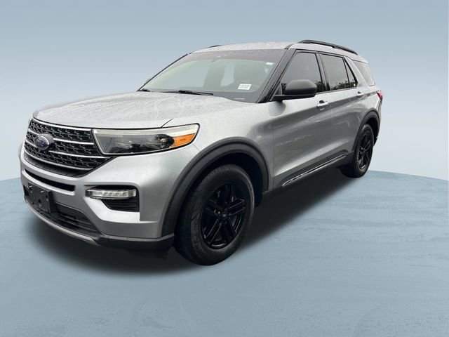 Certified 2020 Ford Explorer XLT w/ Equipment Group 202A RWD image 9