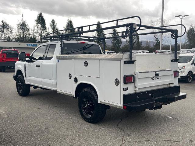 Certified 2023 Ford F250 XLT image 4