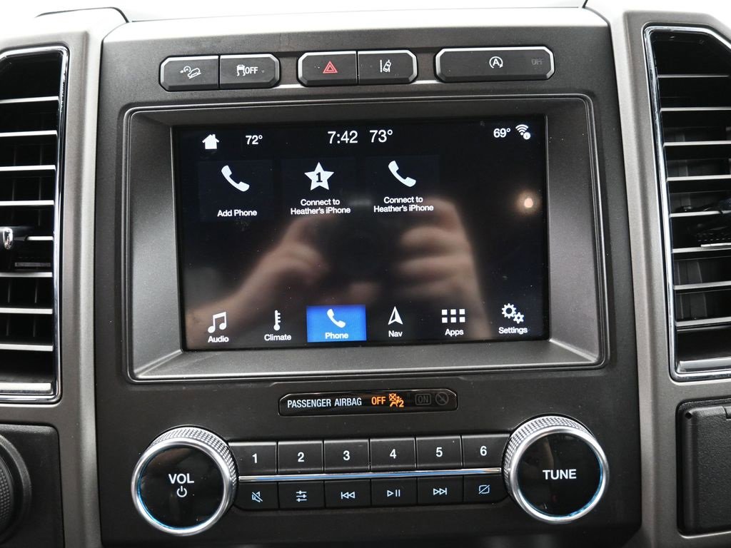 Certified 2019 Ford Expedition XLT w/ Equipment Group 202A image 4