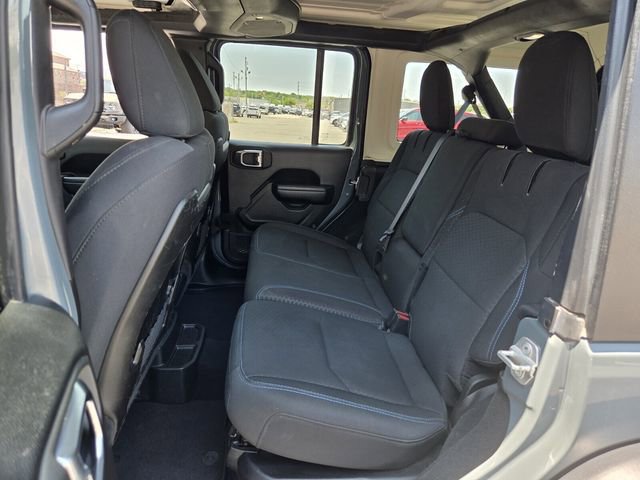 Used 2024 Jeep Wrangler Unlimited Rubicon 4xe AWD/4WD image 10