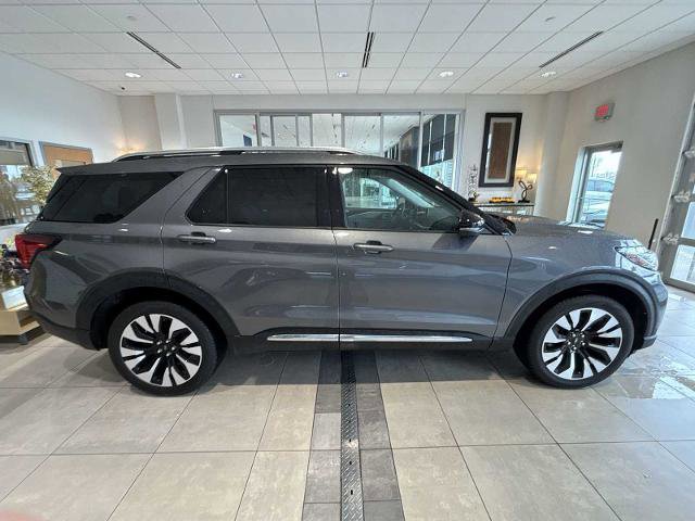 Certified 2025 Ford Explorer Platinum w/ LUX Leather Package AWD/4WD image 6