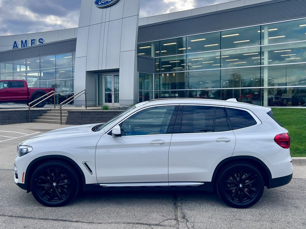Used 2019 BMW X3 xDrive30i w/ Driving Assistance Package AWD/4WD image 3