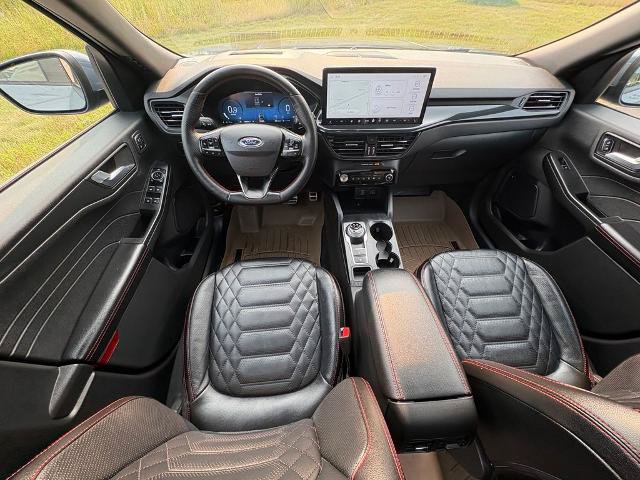 Certified 2023 Ford Escape ST-Line Elite w/ Premium Technology Package AWD/4WD image 22