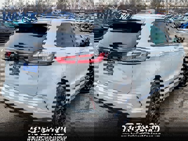 Certified 2024 Ford Edge SE w/ Black Appearance Package image 7