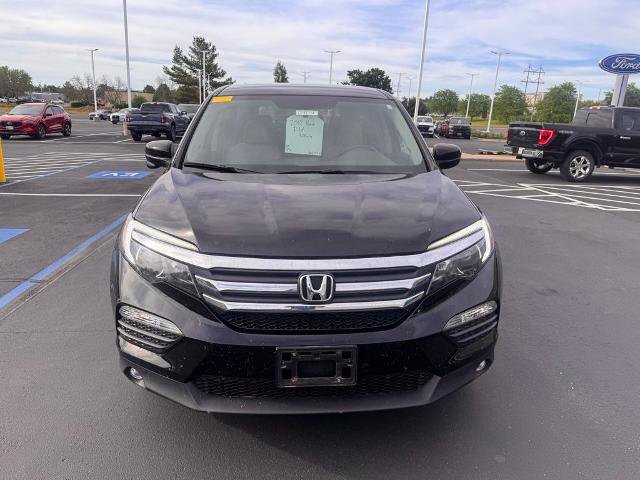 Used 2017 Honda Pilot EX image 2
