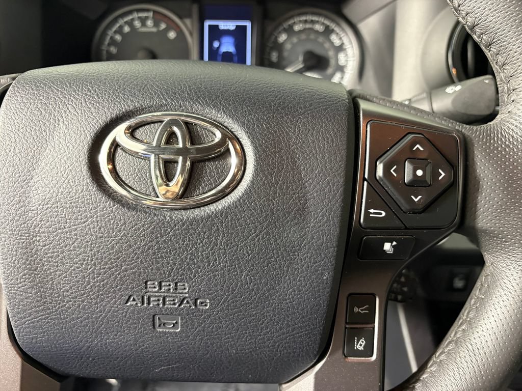 Used 2018 Toyota Tacoma TRD Sport w/ Technology Package AWD/4WD image 22