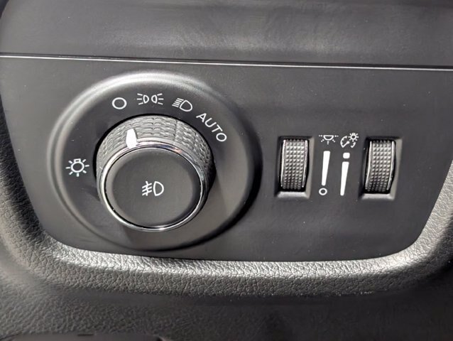 Used 2026 Jeep Grand Cherokee L Limited AWD/4WD image 10